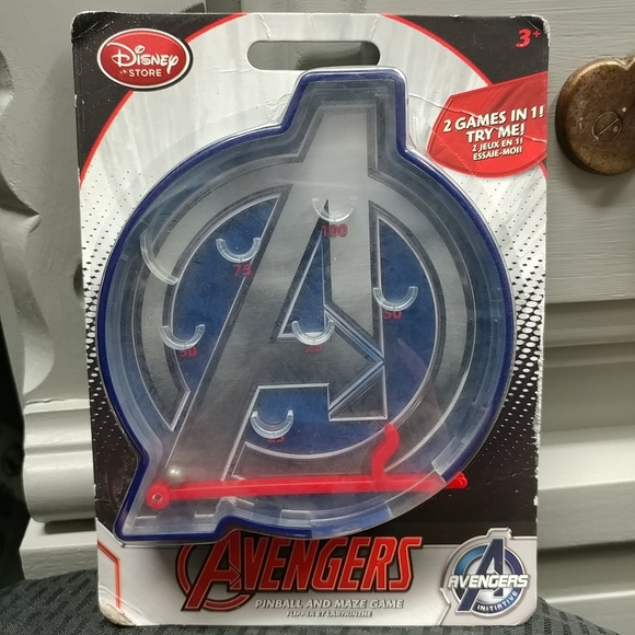 New Marvel Avengers 5" Pinball & Maze Game Disney Store 2 Games in 1 - Picture 9 of 16